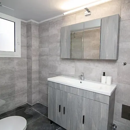 Ampelokipi - 2 Bedroom Flat * Athens